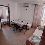 Esto - One Bedroom With Balcony 2 Biograd Na Moru