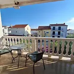 Lejlighed Esto - One Bedroom With Balcony 2