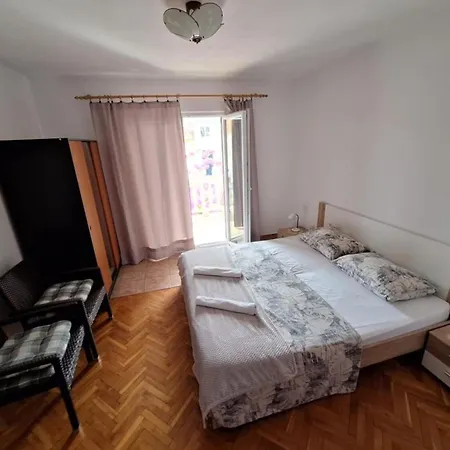 Esto - One Bedroom With Balcony 2 דירה ביוגראד נה מורו