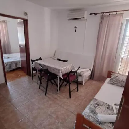 Esto - One Bedroom With Balcony 2 Биоград-на-Мору