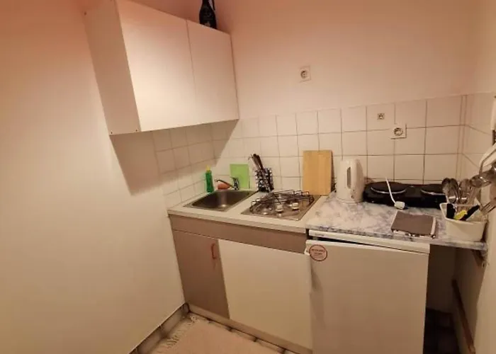 Апартаменты Esto - One Bedroom With Balcony 2