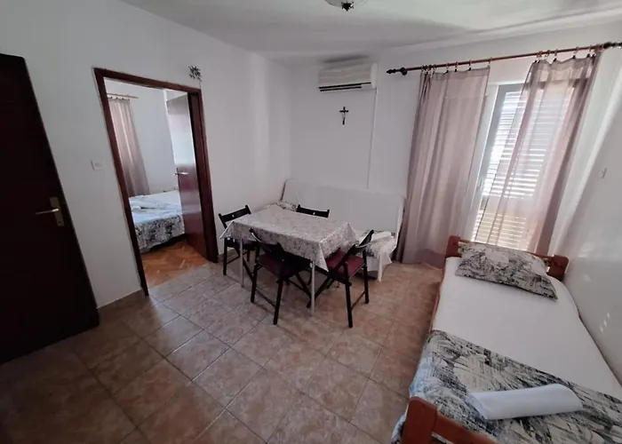 Esto - One Bedroom With Balcony 2 * ביוגראד נה מורו