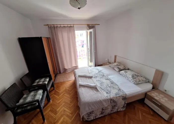 Esto - One Bedroom With Balcony 2 Апартаменты Биоград-на-Мору